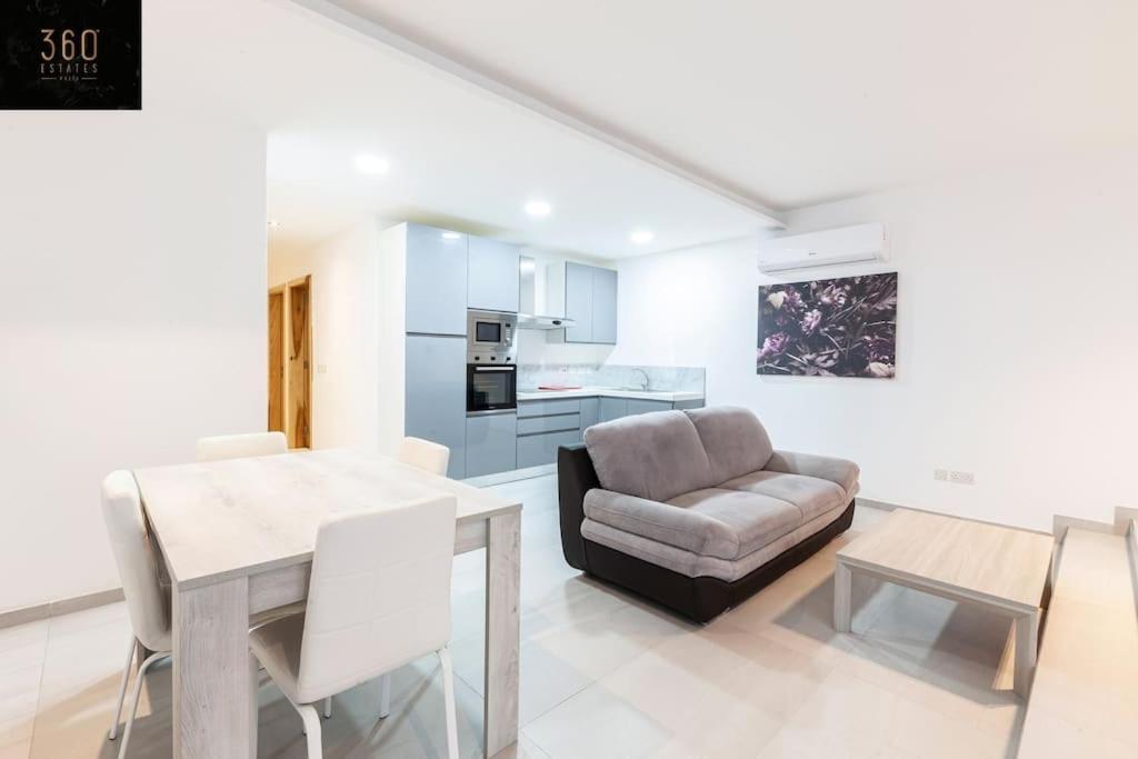 Prime Location - Living Suites - Swieqi By 360 Estates Is-Swieqi エクステリア 写真